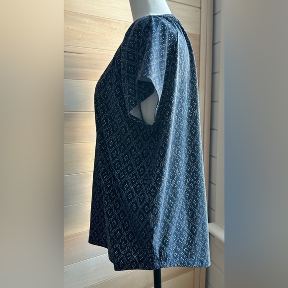 Ralph Lauren Chaps, size large, tie strings at the top blue and white - Picture 8 of 11